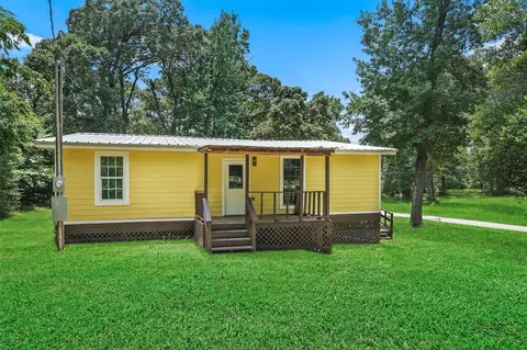 601 Faulkner Ave, Coldspring, TX 77331