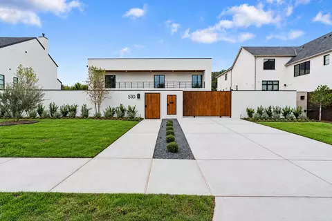 5110 Glenmeadow Dr, Houston, TX 77096
