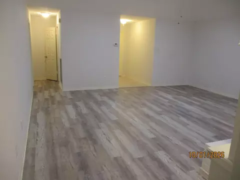 Living - 25 Dover Dr, Conroe, TX 77304 photo 2 of 6