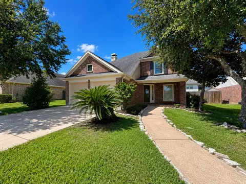 13 Sunnyvale Ln, Manvel, TX 77578