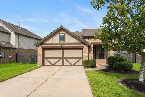 2621 Bernadino Dr, La Marque, TX 77568