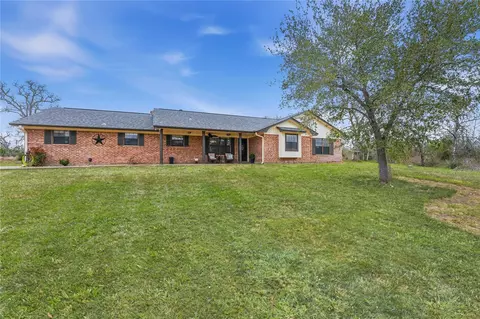 3342 Forest Hill East Rd, La Grange, TX 78945