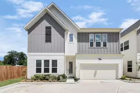 5935 Beall St #A, Houston, TX 77091