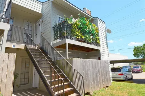 10501 South Dr #283, Houston, TX 77099