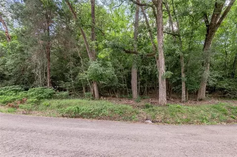 225 Dailey Rd, Crockett, TX 75835