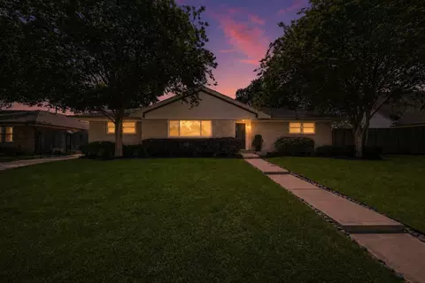 10211 Cliffwood Dr, Houston, TX 77035