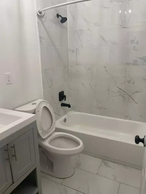 9849 Mesa Dr, Houston, TX 77078 photo 4