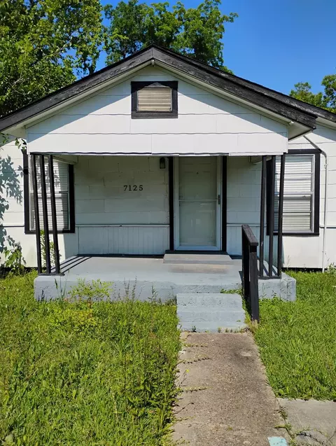 7125 Shotwell St, Houston, TX 77028