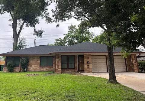3815 Gardendale Dr, Houston, TX 77092