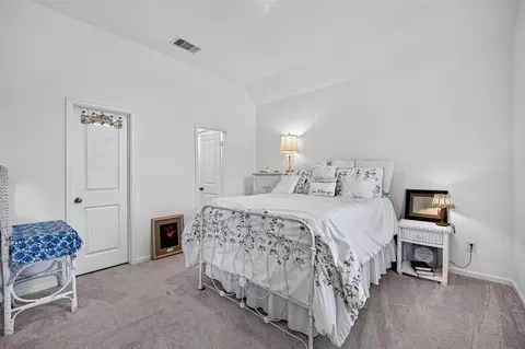 Bedroom - 29014 Red Loop Dr, New Caney, TX 77357 photo 8 of 10