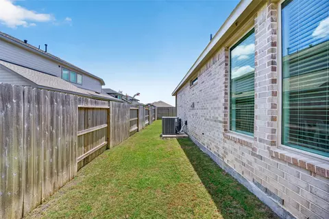 Exterior - 29014 Red Loop Dr, New Caney, TX 77357 photo 7 of 8