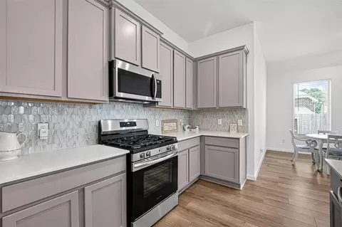 Kitchen - 29014 Red Loop Dr, New Caney, TX 77357 photo 4 of 4
