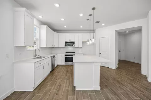Kitchen - 318 Ruby Ford Dr, Cove, TX 77523 photo 3 of 3