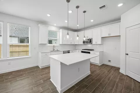 Kitchen - 318 Ruby Ford Dr, Cove, TX 77523 photo 2 of 3