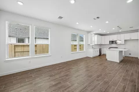 Living - 318 Ruby Ford Dr, Cove, TX 77523 photo 3 of 4