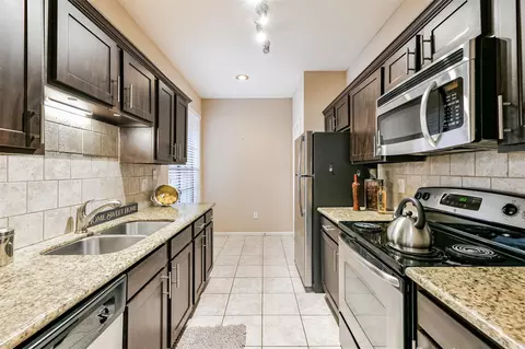2255 Braeswood Park #183, Houston, TX 77030