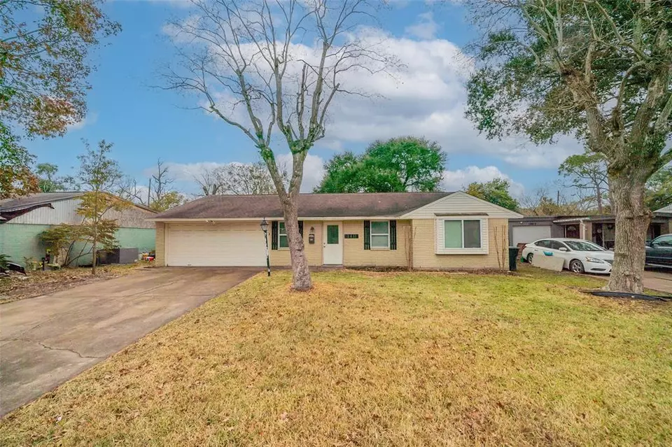  12411 Landsdowne Dr, Houston, TX 77035 photo 1