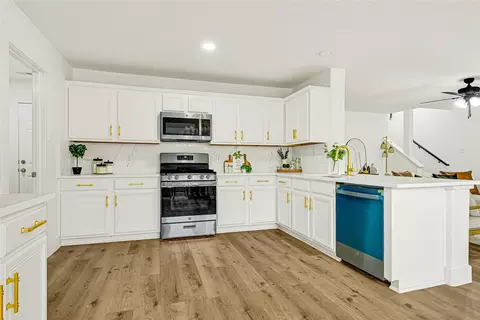 1914 Rock Ridge Dr, Houston, TX 77049