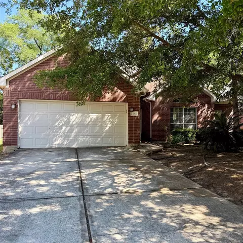 18 Griffin Hill Ct, The Woodlands, TX 77382
