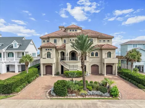 19615 Shores Dr, Galveston, TX 77554