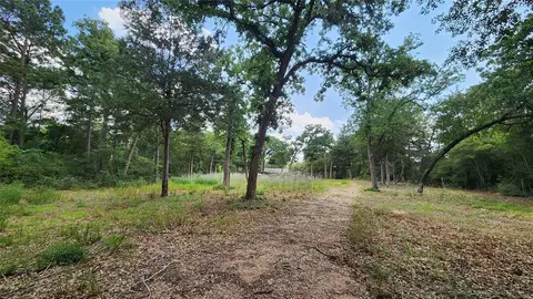 1286 Oil Patch Rd, New Ulm, TX 78950