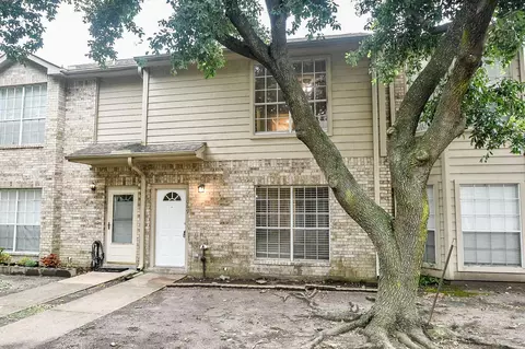 1069 Birnham Woods Blvd, Pasadena, TX 77503