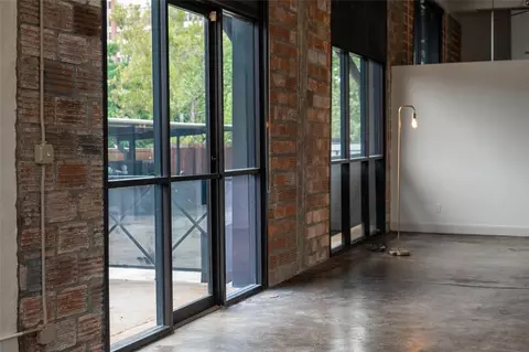 915 N San Jacinto St #1AB, Houston, TX 77002