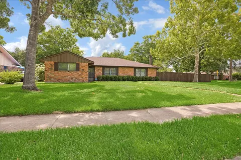 3314 Tanglewilde St, Houston, TX 77063
