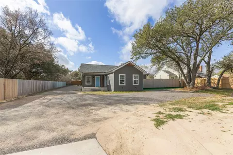 1557 East William J Bryan Pkwy, Bryan, TX 77803