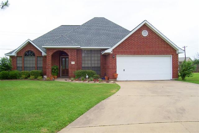 2 Lasso Ct, Angleton, TX 77515 photo 1