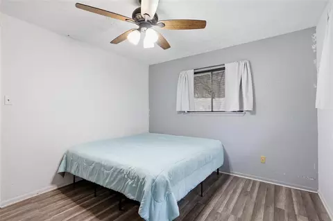 Bedroom - 2802 Comanche St, Beeville, TX 78102 photo 8 of 10