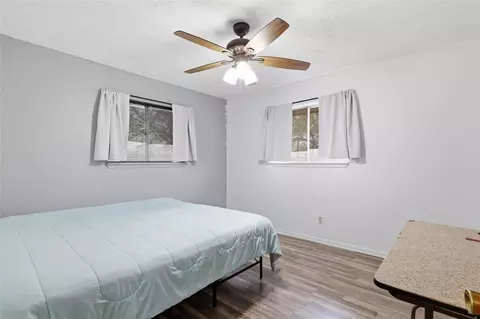 Bedroom - 2802 Comanche St, Beeville, TX 78102 photo 7 of 10