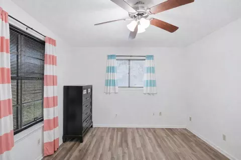 Bedroom - 2802 Comanche St, Beeville, TX 78102 photo 3 of 10