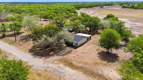 View/Area - 2802 Comanche St, Beeville, TX 78102 photo 3 of 7