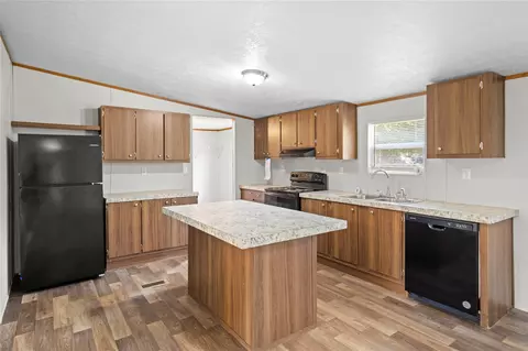 Kitchen - 16889 Springfield Dr, Conroe, TX 77302 photo 1 of 3