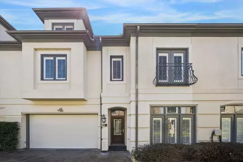 2426 Nantucket Dr #B, Houston, TX 77057