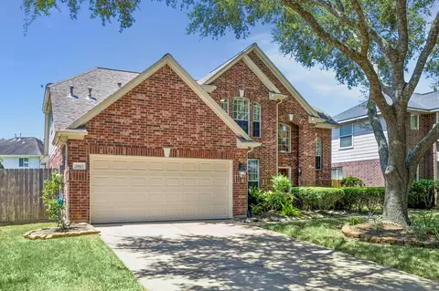 2843 Five Oaks Dr, Missouri City, TX 77459