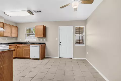 Entry Way - 14236 E Ravine Run, Willis, TX 77318 photo 2 of 2