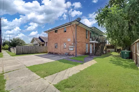 5534 Arapahoe St #4, Houston, TX 77020