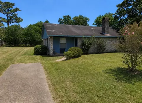 707 Willow Ave, Cleveland, TX 77327