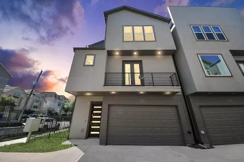 5720 Petty St, Houston, TX 77007