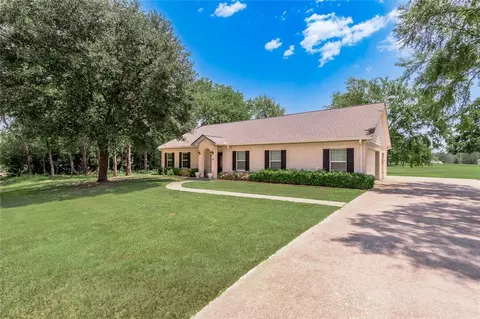 22 Greenway Dr, Trinity, TX 75862