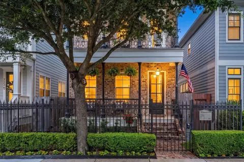 733 Ashland St #C, Houston, TX 77007