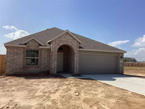 826 Falling Cave Dr, Willis, TX 77378 photo 1