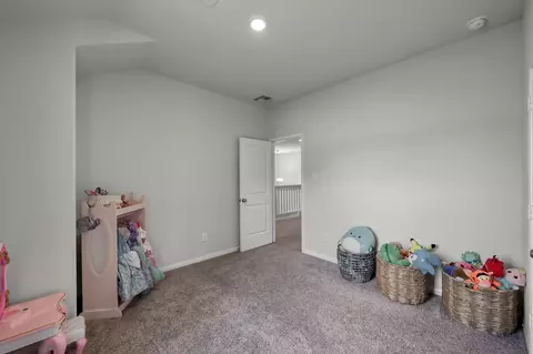 Bedroom - 6185 White Oak Leaf Loop, Conroe, TX 77303 photo 9 of 9