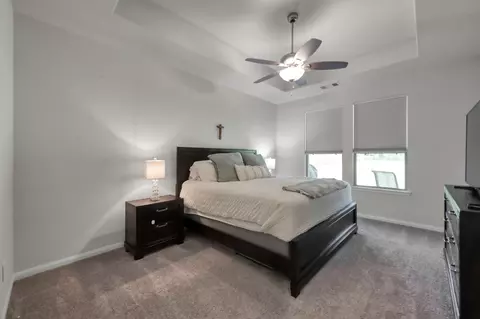 Bedroom - 6185 White Oak Leaf Loop, Conroe, TX 77303 photo 1 of 9