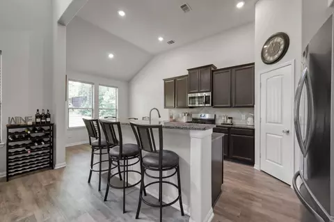 Kitchen - 6185 White Oak Leaf Loop, Conroe, TX 77303 photo 1 of 3