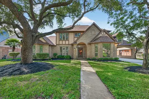 16217 Capri Dr, Jersey Village, TX 77040