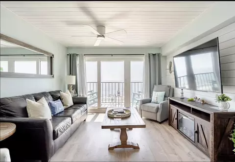 7310 Seawall Blvd #806, Galveston, TX 77551