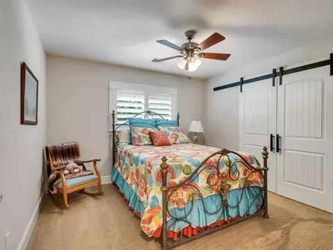 Bedroom - 9 Robin Trl, Conroe, TX 77304 photo 4 of 4